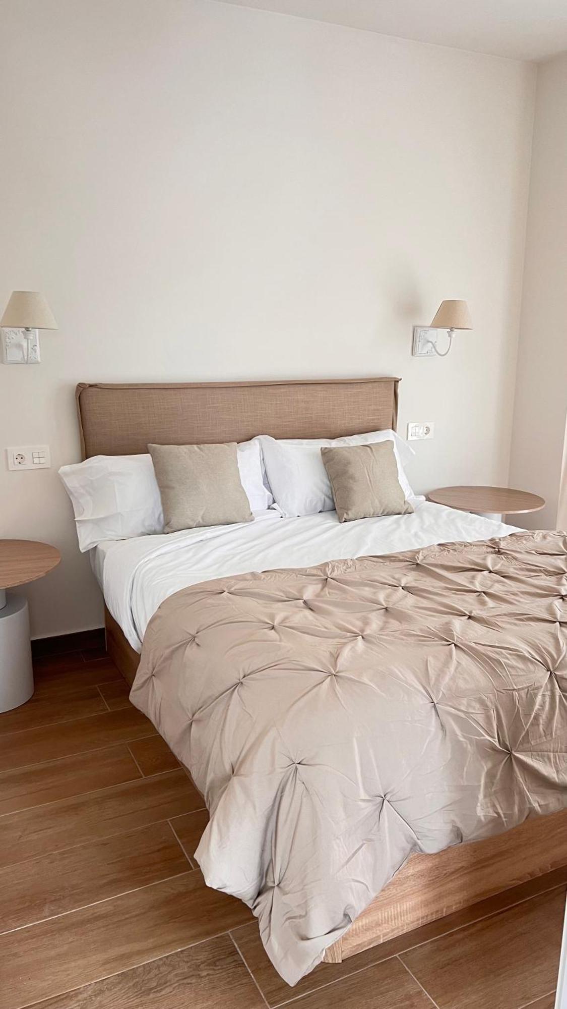 Olcina Apartments เอลกาสเตล เด กัวดาเลสต์ ภายนอก รูปภาพ