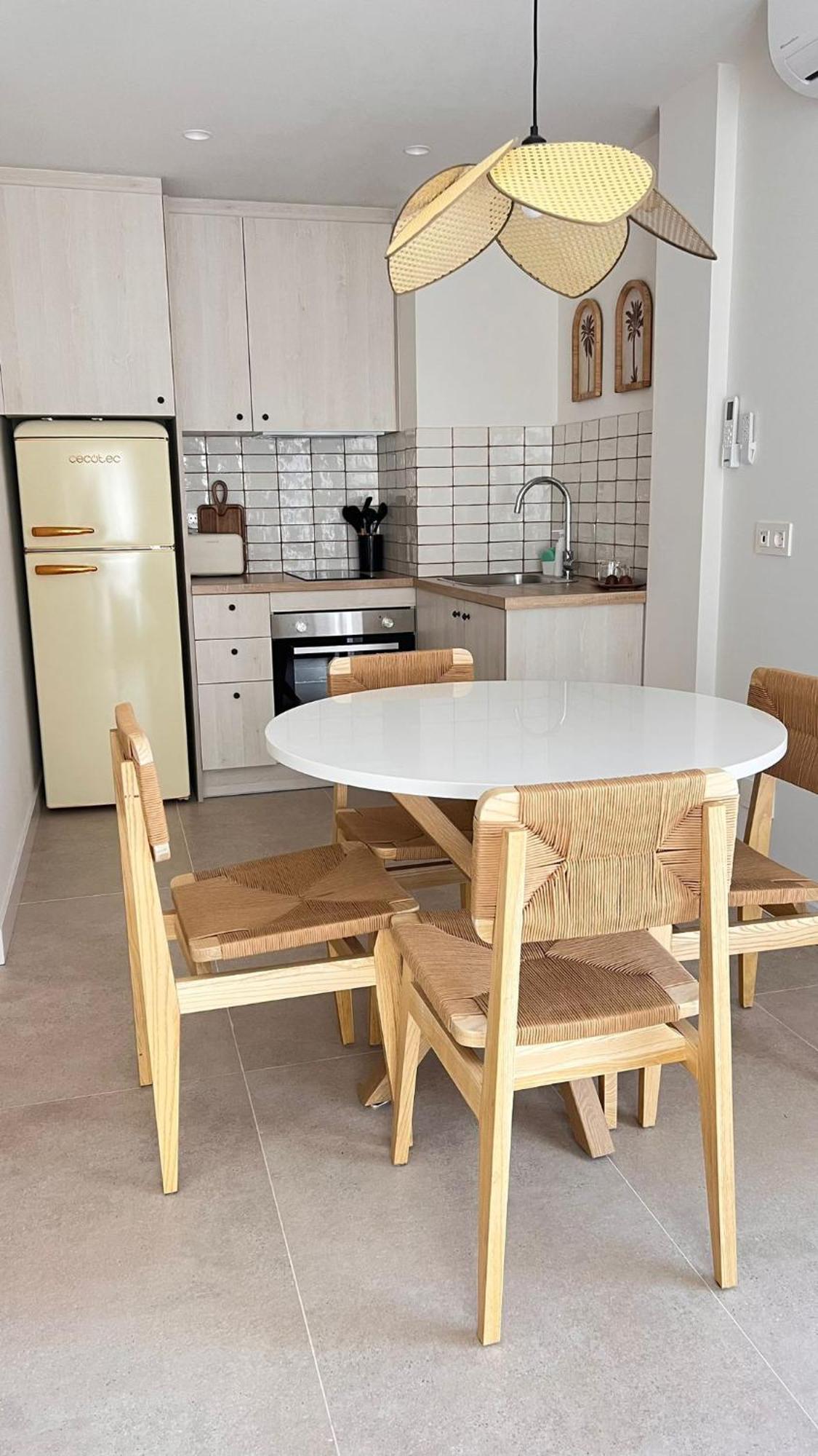 Olcina Apartments เอลกาสเตล เด กัวดาเลสต์ ภายนอก รูปภาพ